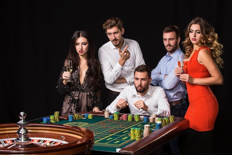 Layar Live Blackjack gacorx500 dengan dealer profesional di studio multi-kamera